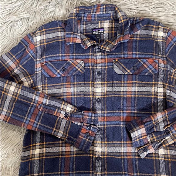 Patagonia Men's Blue and Orange Plaid Shirt - Picture 5 of 9